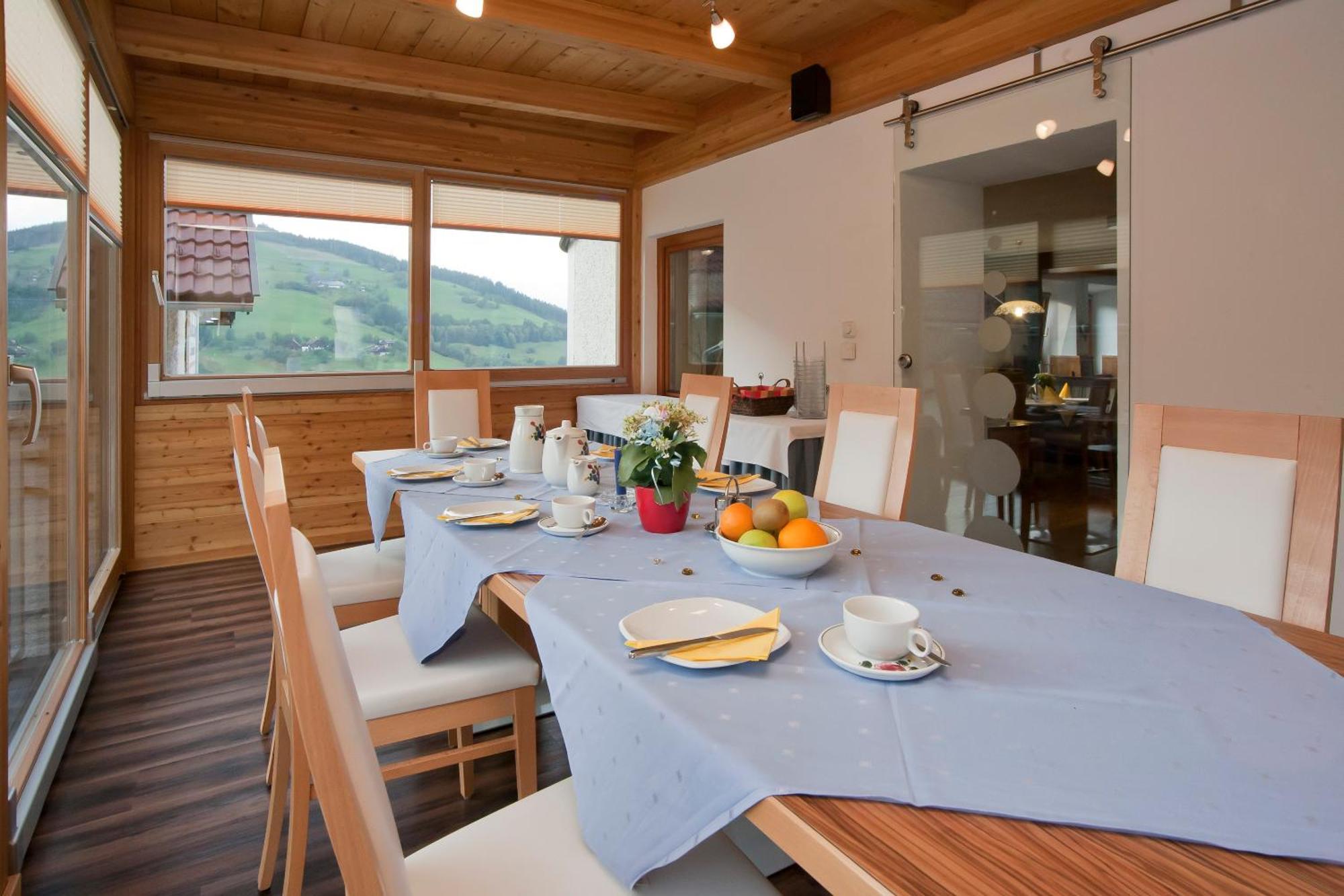 Sportbauernhof - Gasthaus Hochalmblick Krems in Kaernten 外观 照片